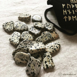 Dalmantiner Jaspis - Runesett